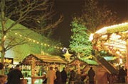 Weihnachtsdorf Pasing Arcaden auf dem Paseo Platz der Pasing Arcaden vom 15.11.-22.12.2024
